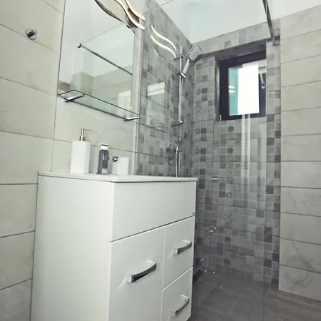 Naty 's Apartament Mamaia Nord Apartment *